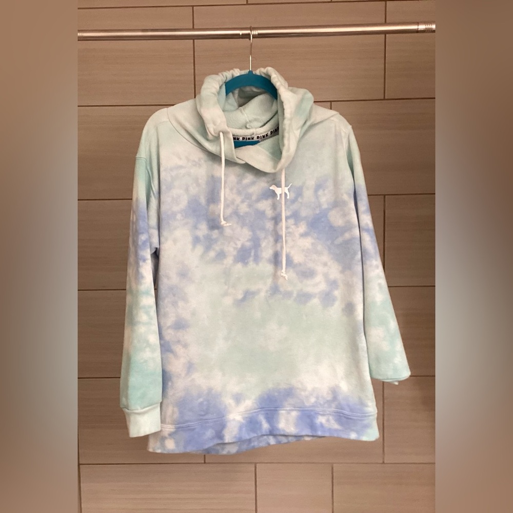 Victoria's Secret Pastel Tie-Dye Hoodie
PINK.